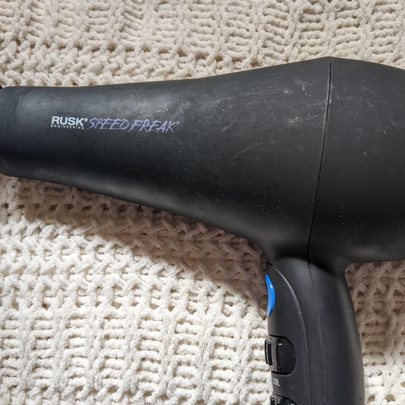 Rusk Engineering Speed Freak Blow Dryer - Picture 3 of 8